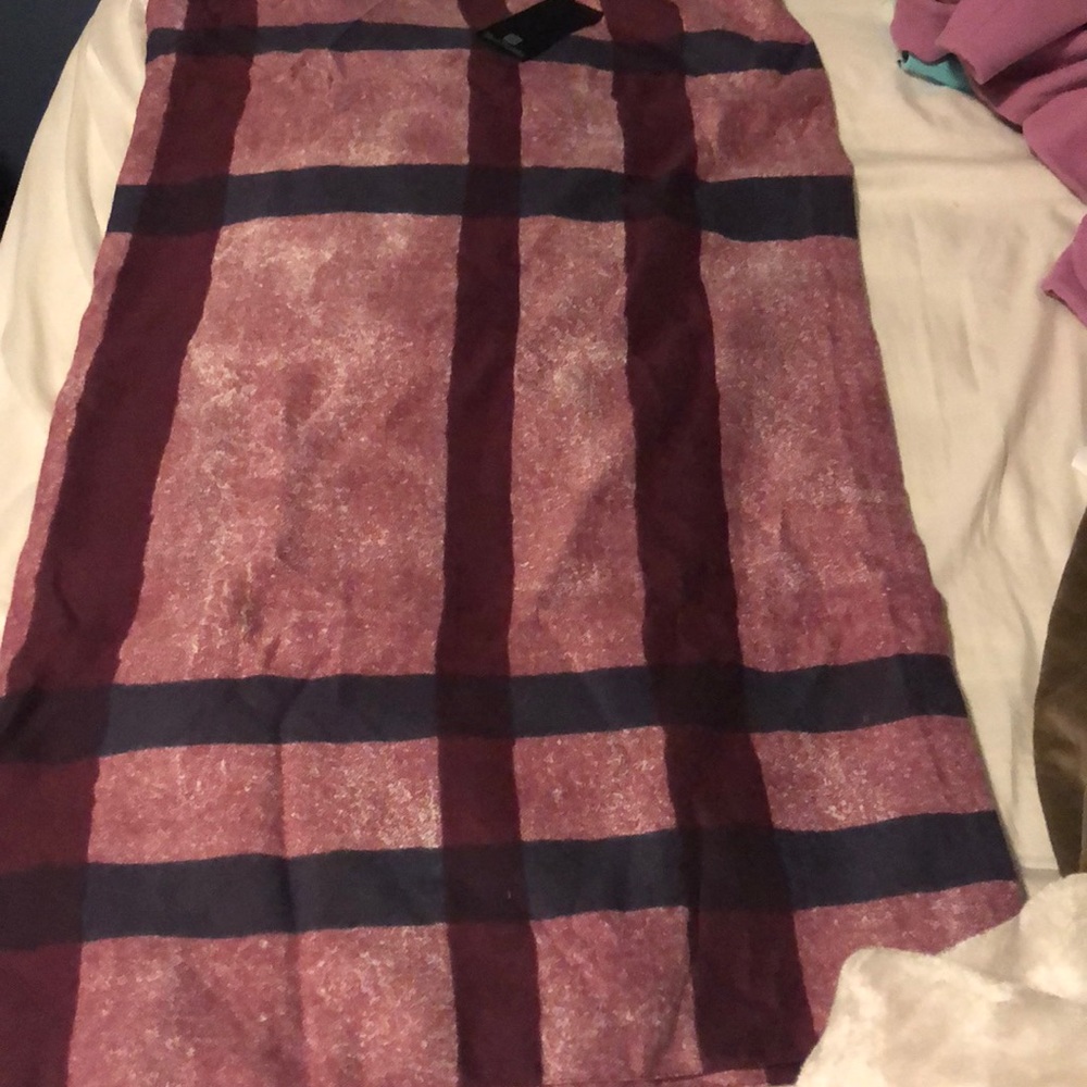 NWT RENATO BALESTRA SCARF